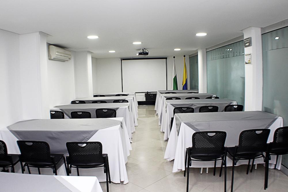 Hotel El Porton De San Joaquin Medellín Esterno foto